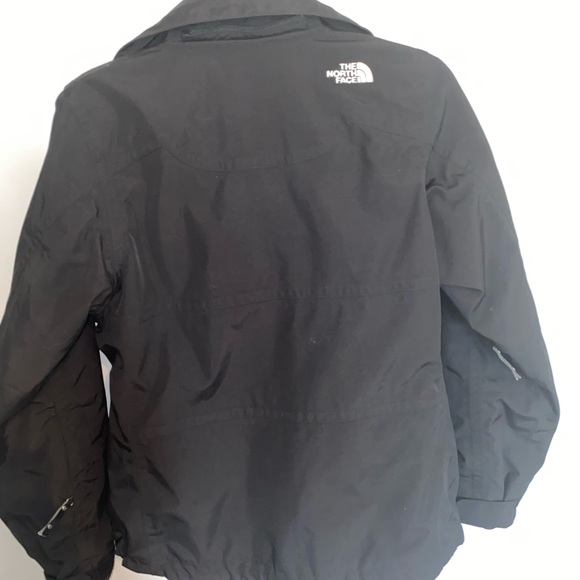 The North Face Black Jacket🌧 - Picture 3 of 4
